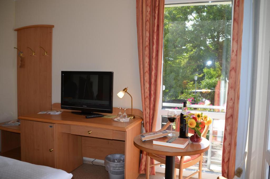 Hotel Zur Bruecke Greifswald Zewnętrze zdjęcie