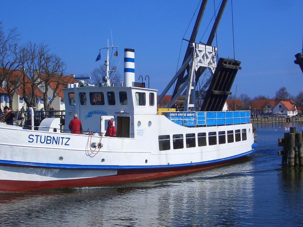 Hotel Zur Bruecke Greifswald Zewnętrze zdjęcie